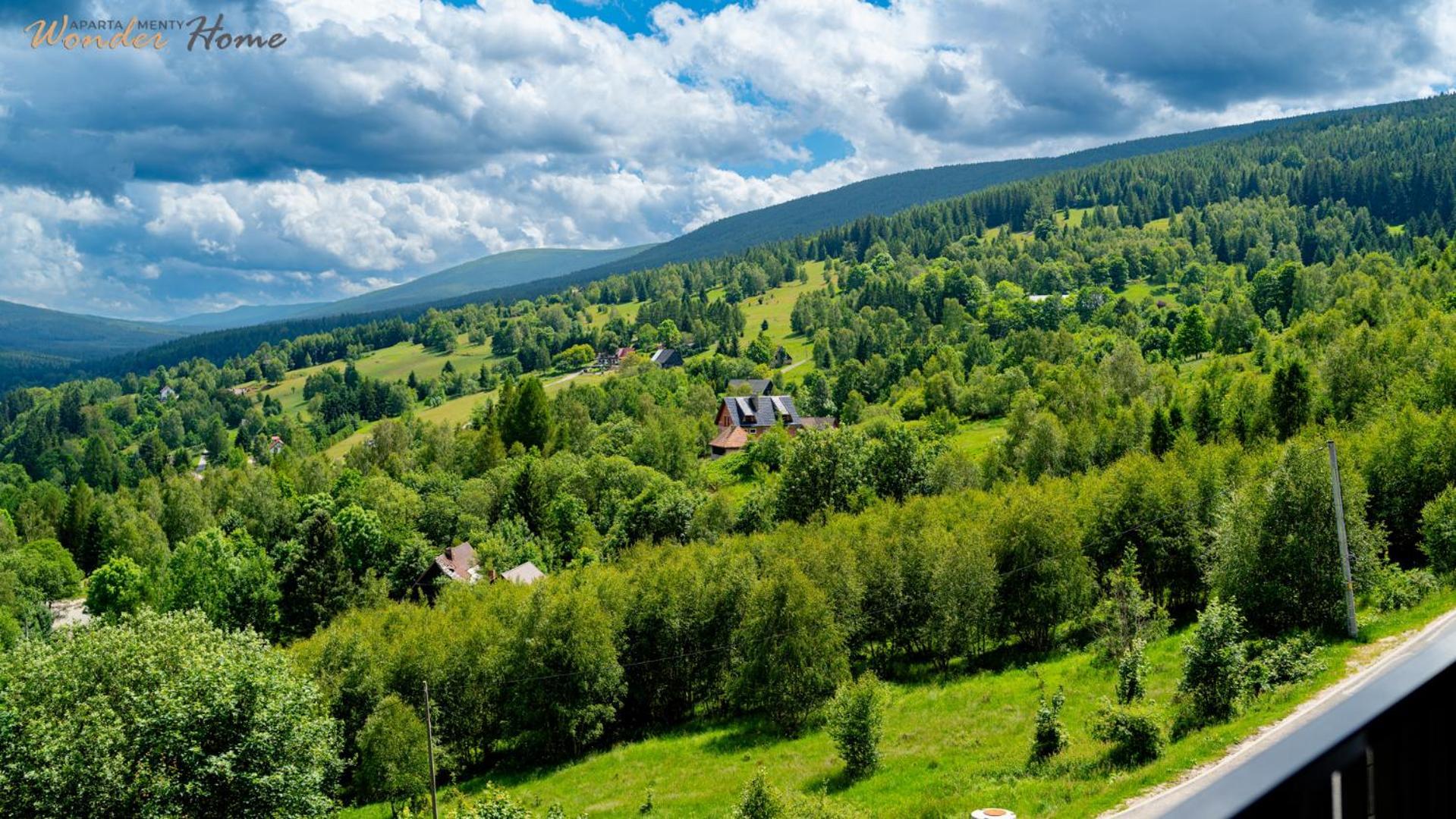 Wonder - Z Widokiem Na Panorame Gor Izerskich